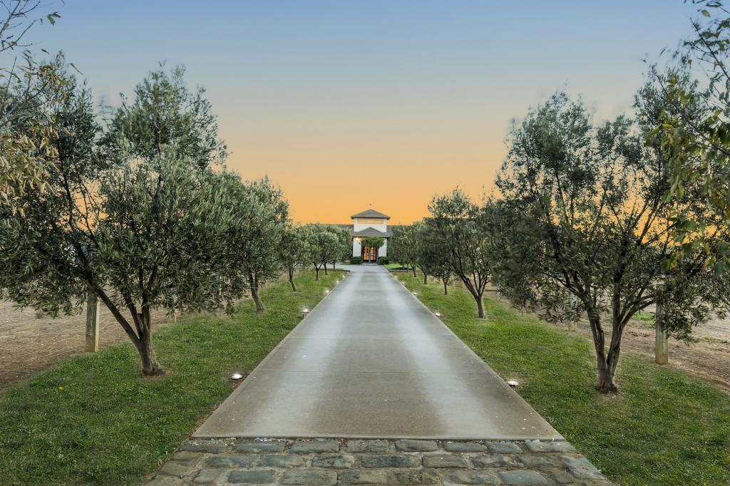 733 Aviation Rd, Werribee South, VIC 3030