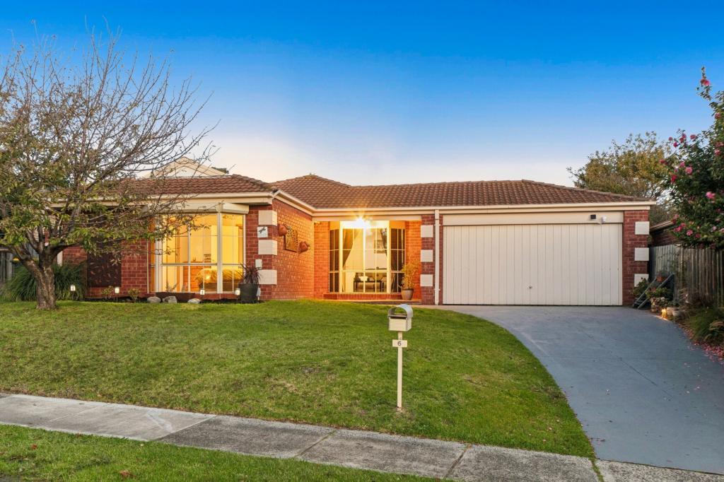 6 Colwyn Cl, Langwarrin, VIC 3910