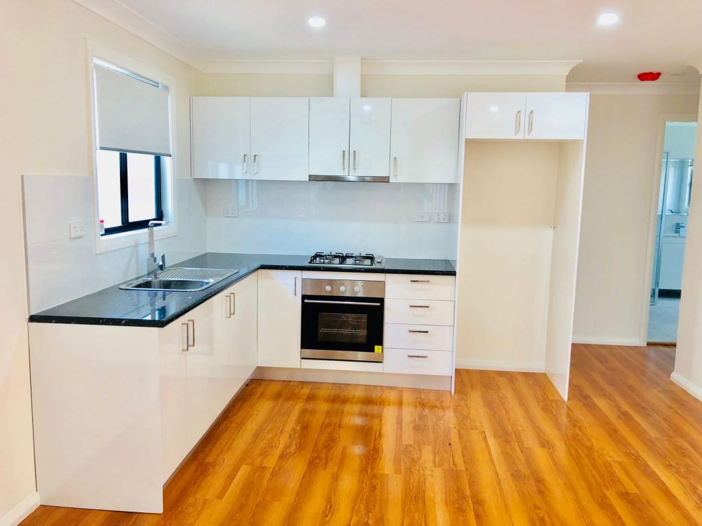 18A GLOUCESTER AVE, NORTH PARRAMATTA, NSW 2151