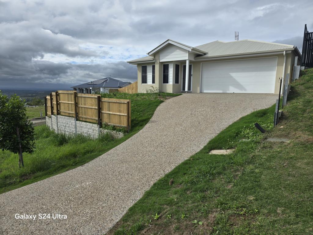 6 WANDSWORTH ST, CRANLEY, QLD 4350