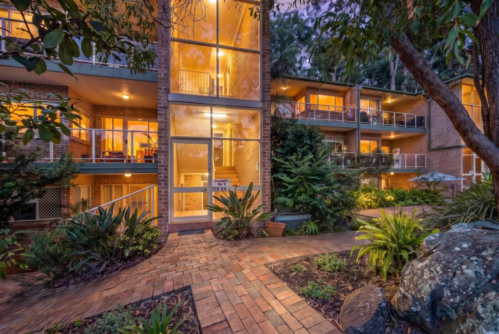 33/117 John Whiteway Dr, Gosford, NSW 2250