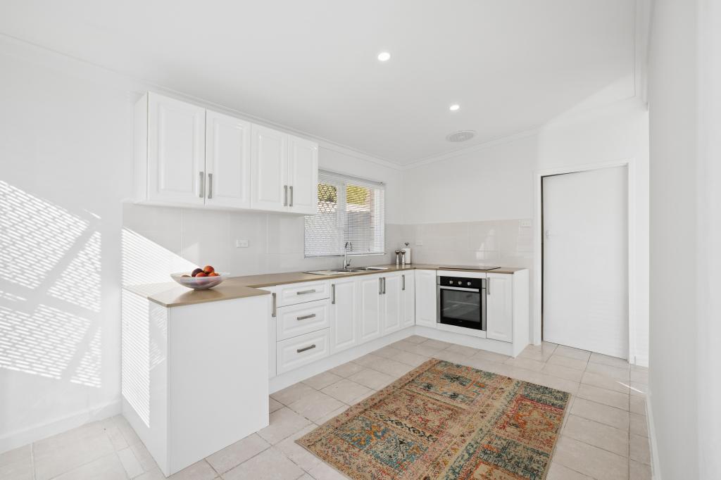9a Pass Cres, Beaconsfield, WA 6162