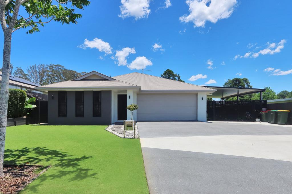 15 Pineview Dr, Beerwah, QLD 4519