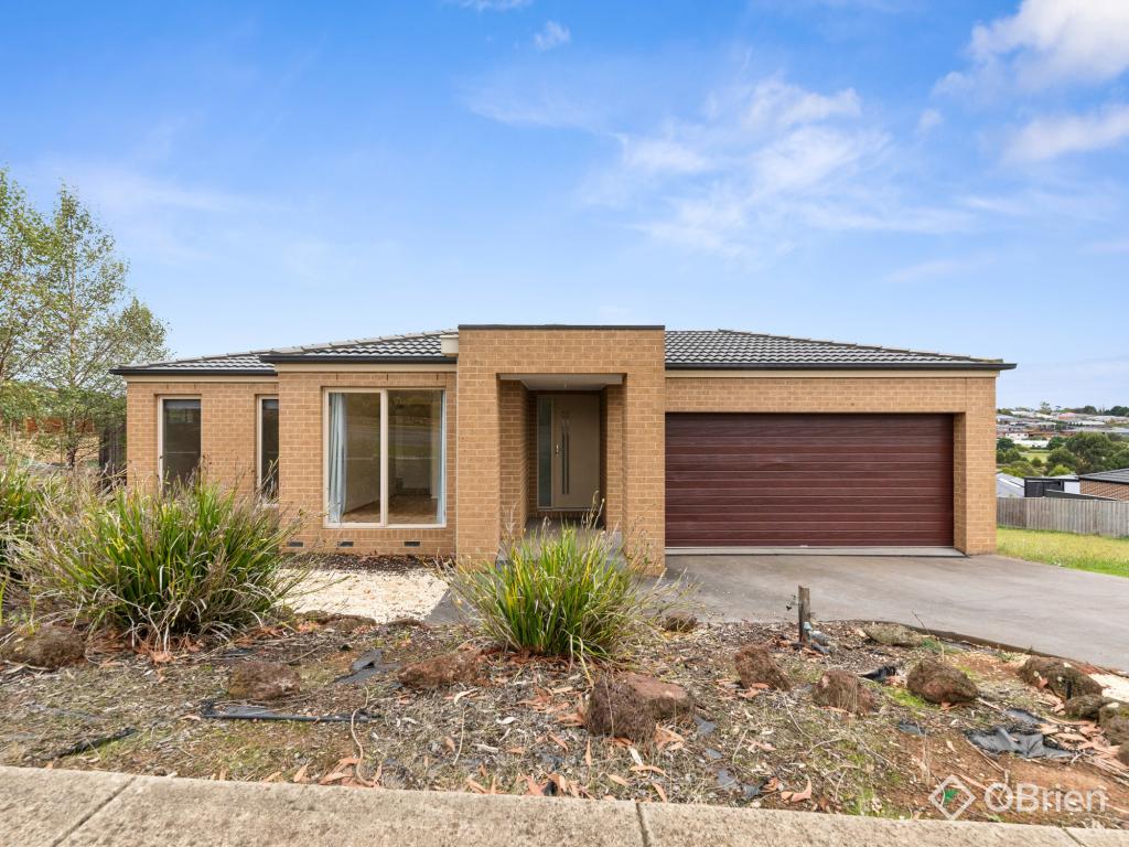 84 JACKSON DR, DROUIN, VIC 3818