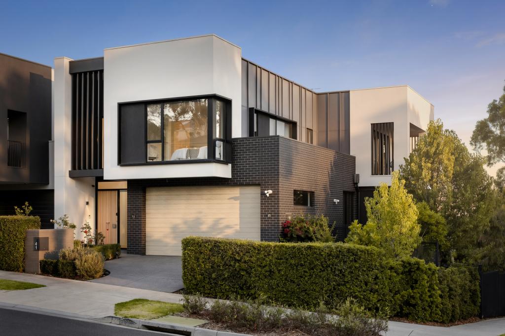 41 Silver Leaf Cct, Doncaster, VIC 3108