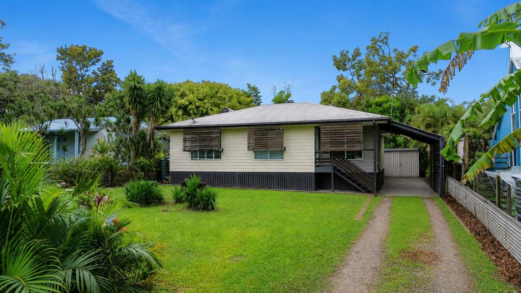 26 Rhodes St, Macleay Island, QLD 4184