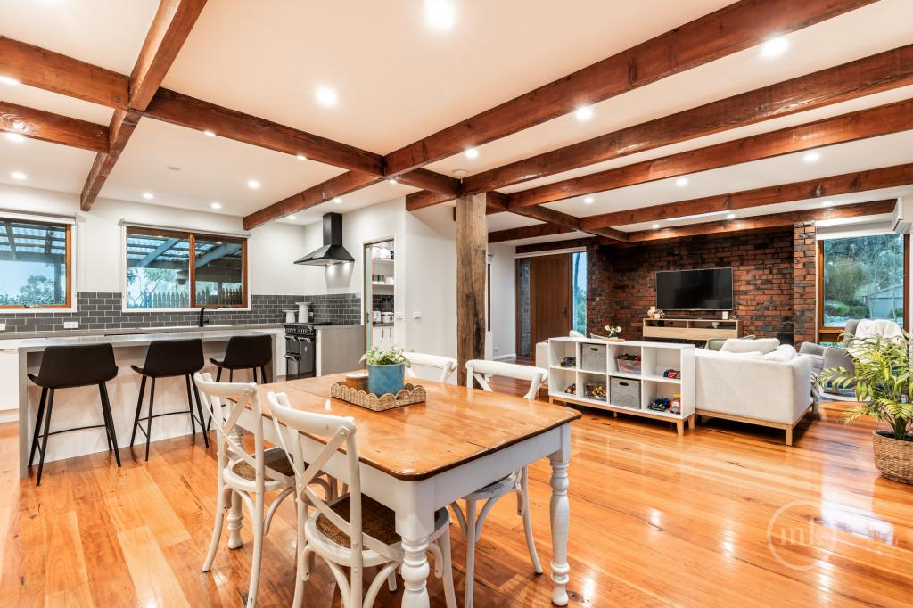 19 Glen Park Rd, Eltham North, VIC 3095