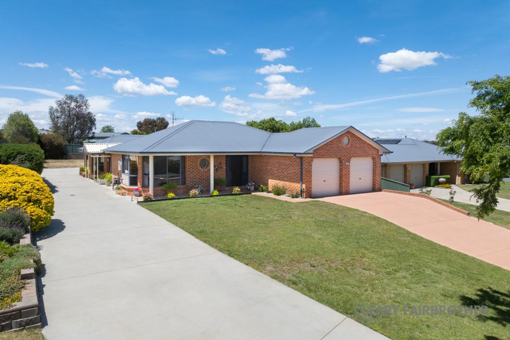 25 James Barnet Dr, Kelso, NSW 2795