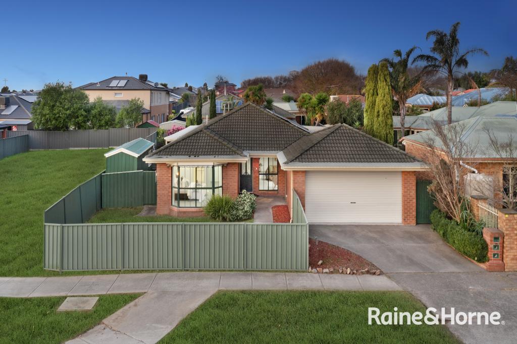 24 Berwick-Cranbourne Rd, Cranbourne East, VIC 3977