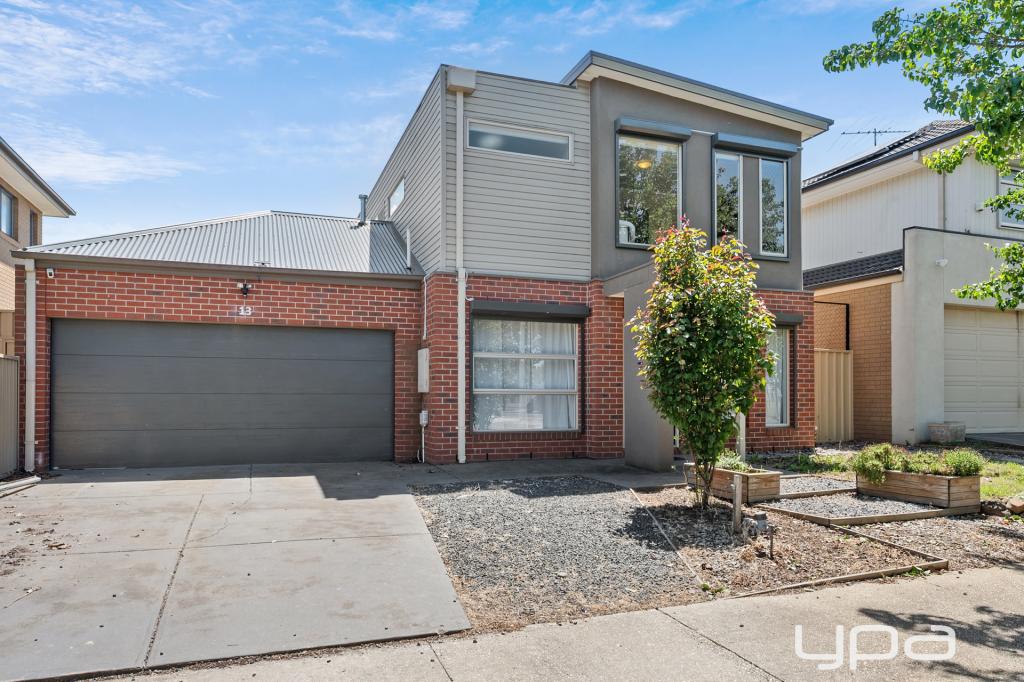 13 Buckley Way, Caroline Springs, VIC 3023