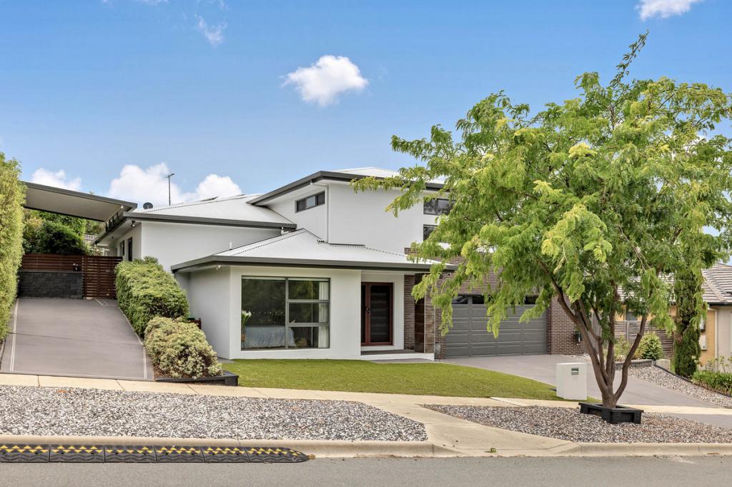 12 Cooley Cres, Casey, ACT 2913