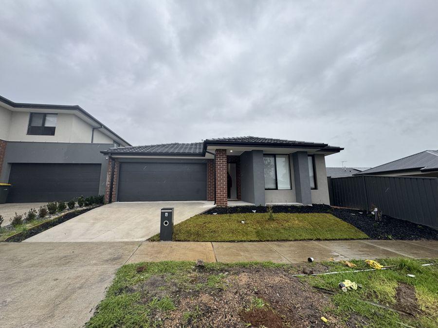 4 Gosfield Dr, Werribee, VIC 3030