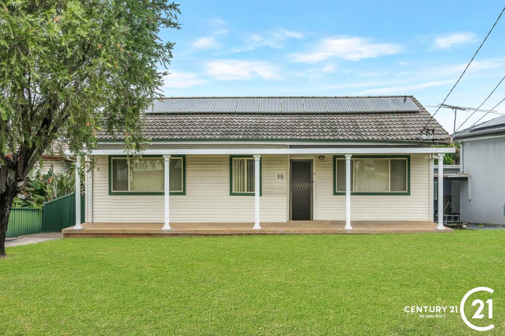 15 Brentwood St, Fairfield West, NSW 2165