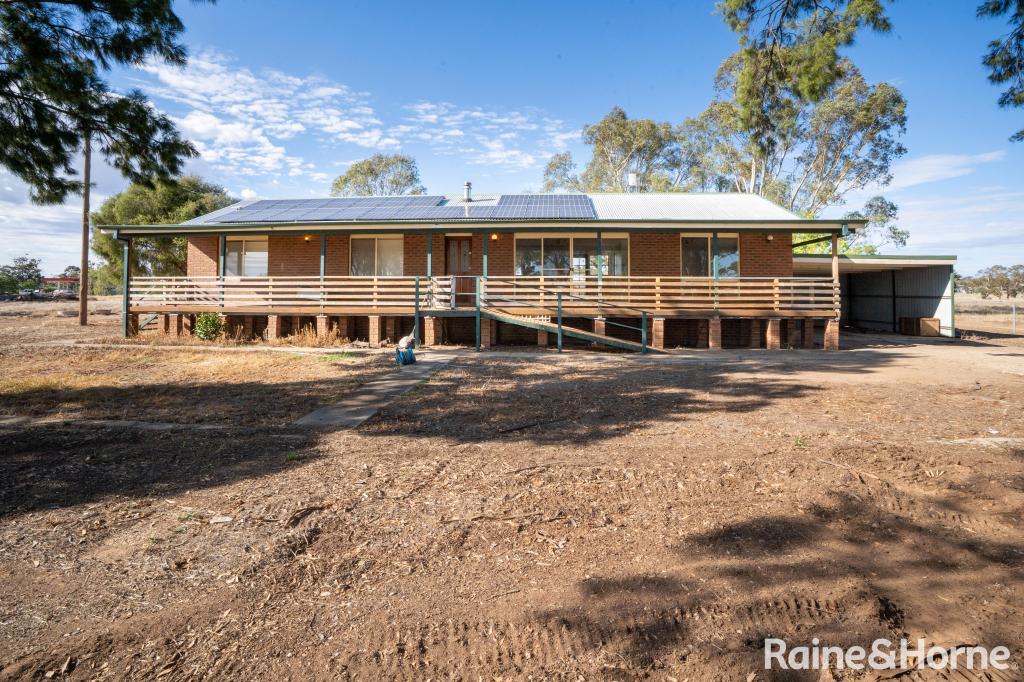 3749 Sturt Hwy, Gumly Gumly, NSW 2652