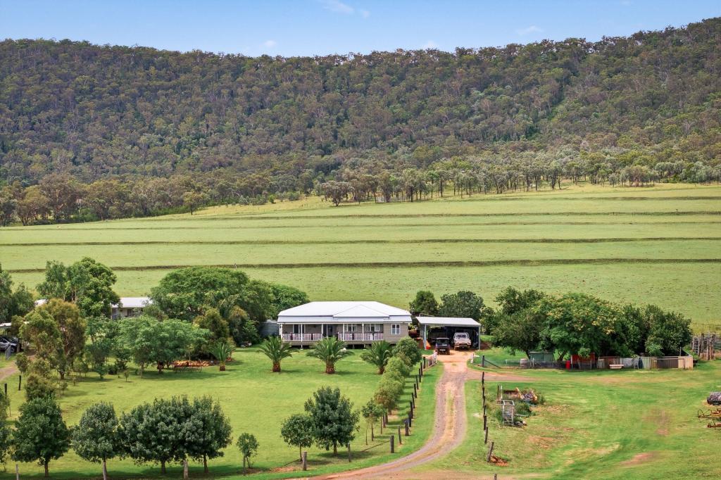 70 Harris Rd, Upper Pilton, QLD 4361