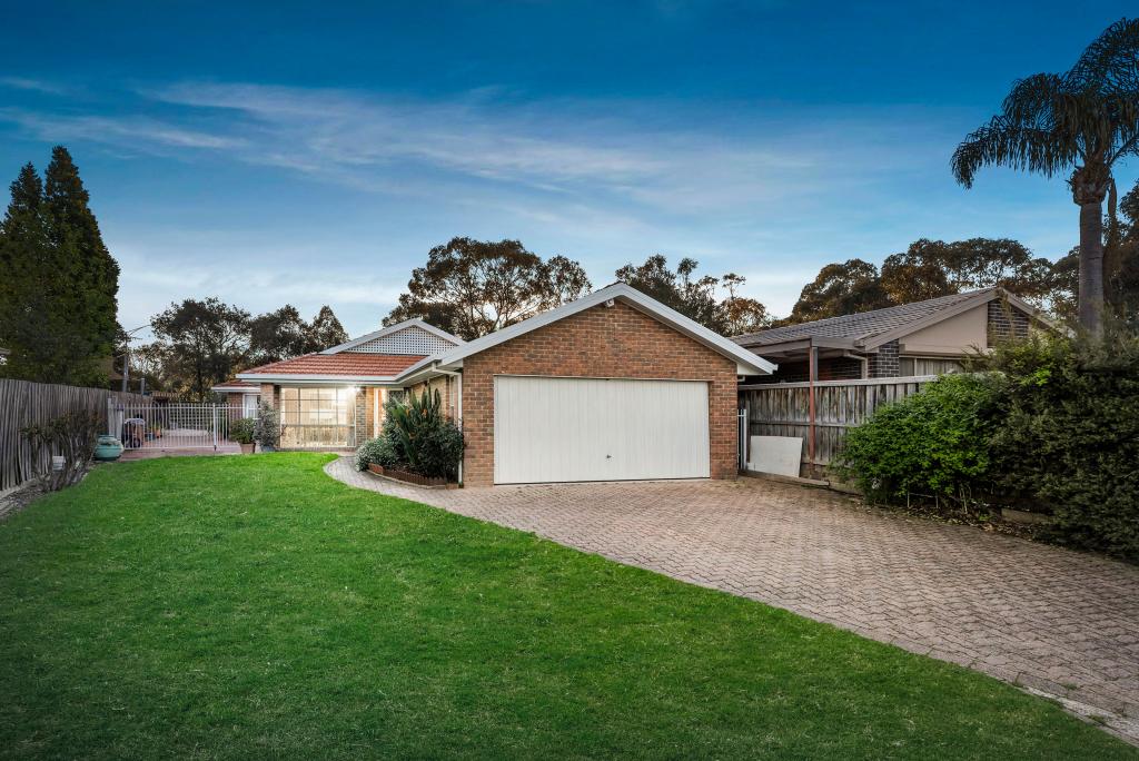 4 Julie Cl, Wantirna South, VIC 3152