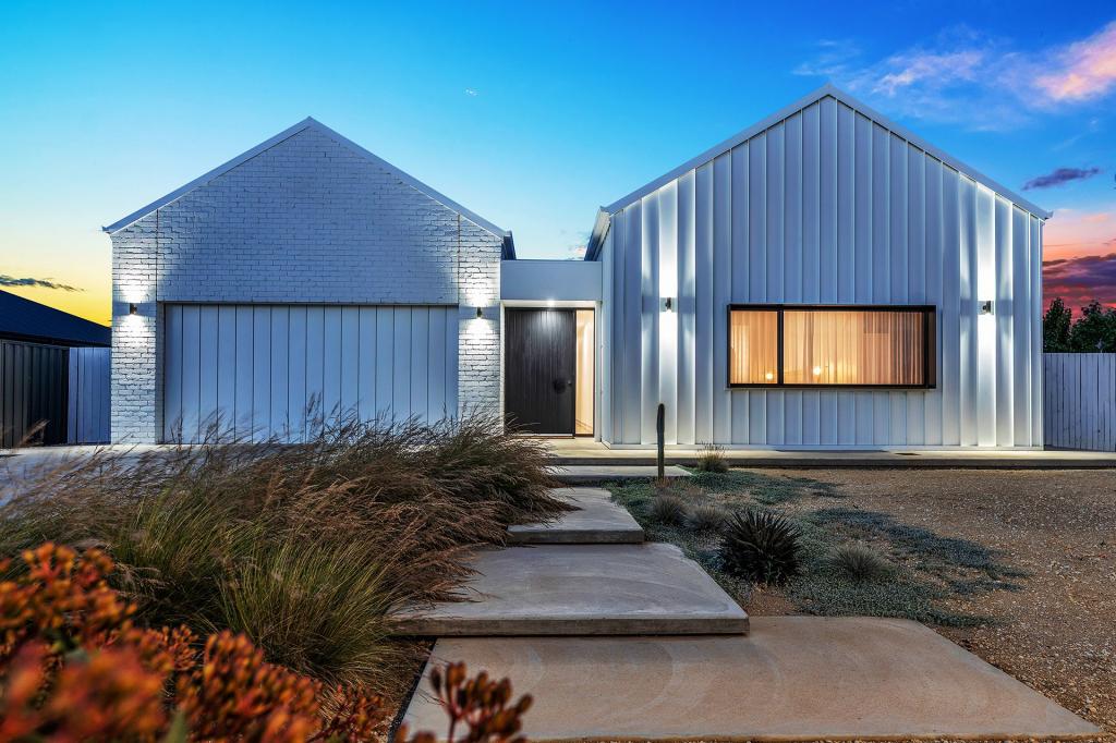 6 The Vines Bvd, Moama, NSW 2731