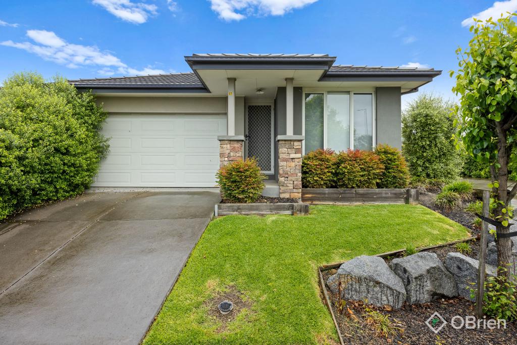57 Gledhill St, Narre Warren South, VIC 3805