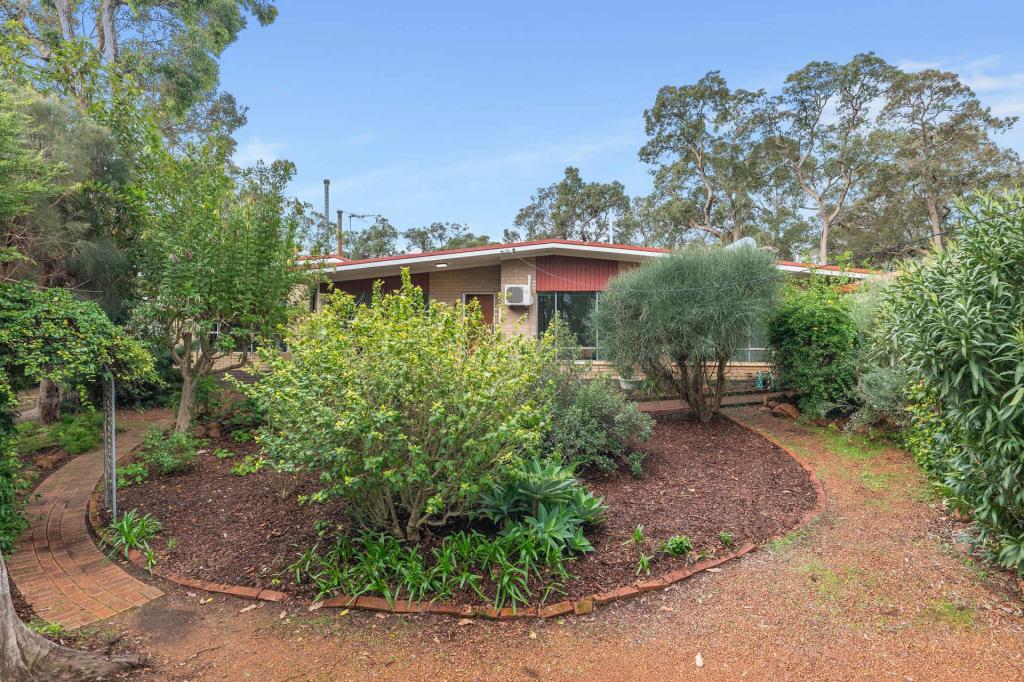 14 Collins Rd, Kalamunda, WA 6076