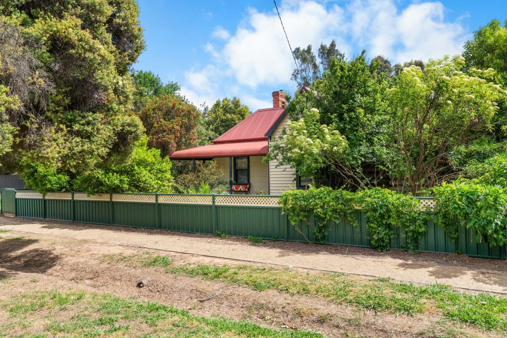 17 Cowslip St, Violet Town, VIC 3669