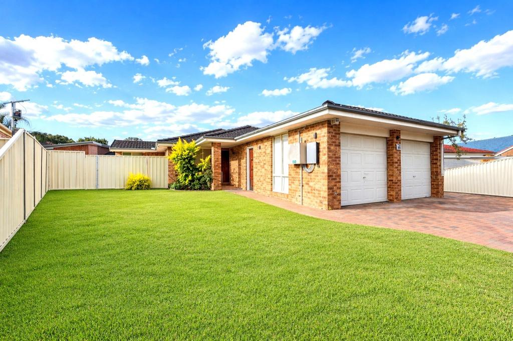 13 Cressbrook Dr, Wattle Grove, NSW 2173