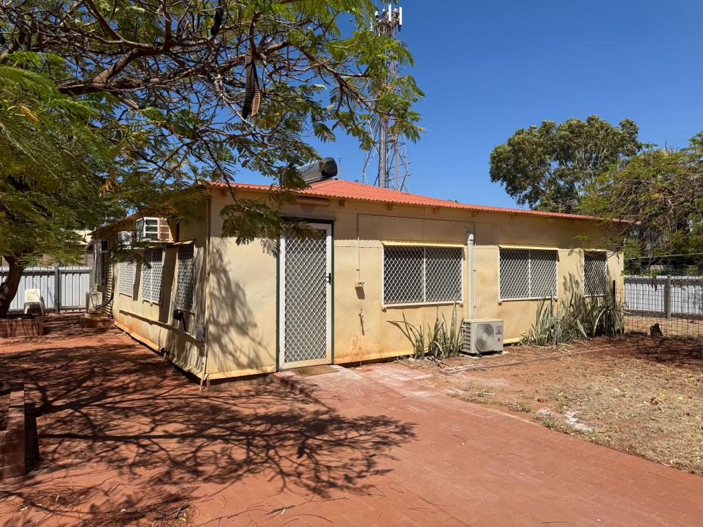 16 Third Ave, Onslow, WA 6710