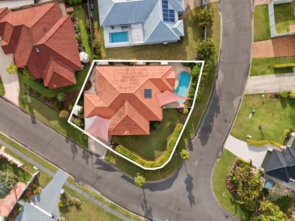 5 Sittella Cres, Burleigh Waters, QLD 4220