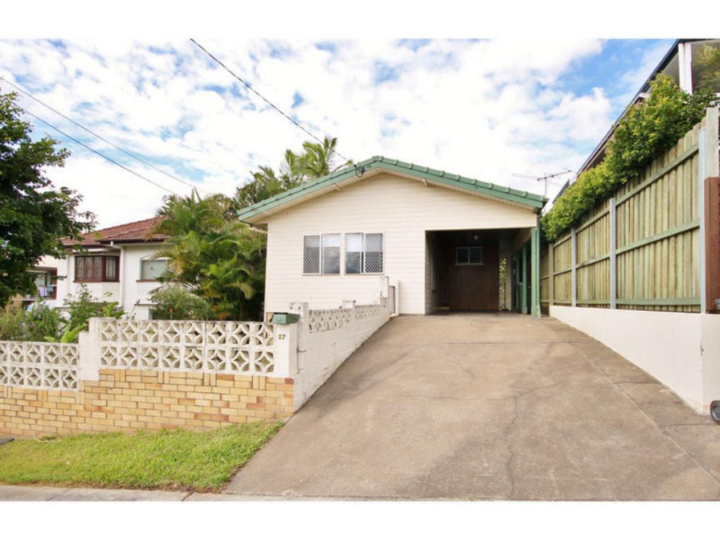 27 Douglas St, Greenslopes, QLD 4120