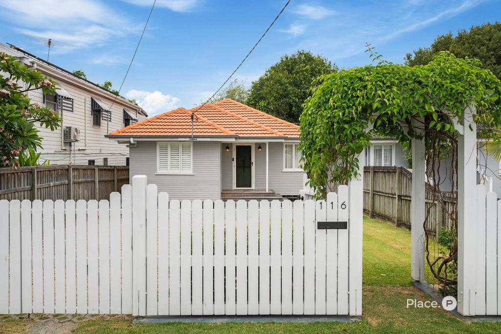 116 Shrapnel Rd, Cannon Hill, QLD 4170