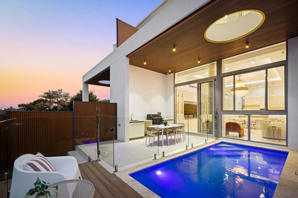 9 WHITFIELD PDE, HURSTVILLE GROVE, NSW 2220