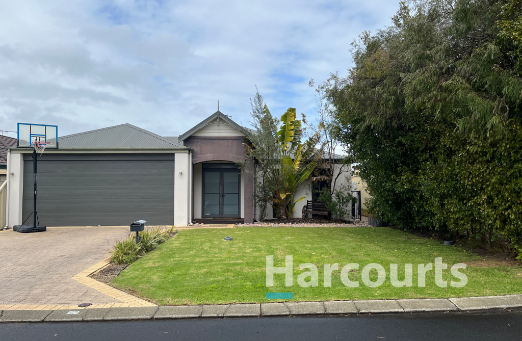 11 Swift Cl, Broadwater, WA 6280
