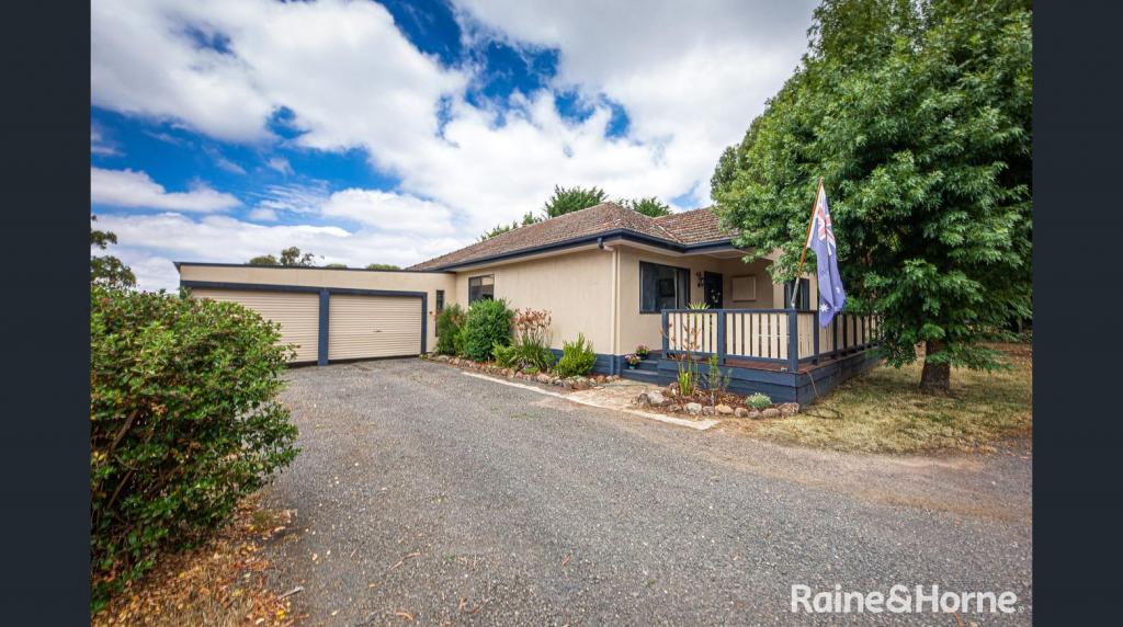 13 TAYLORS CT, KYNETON, VIC 3444