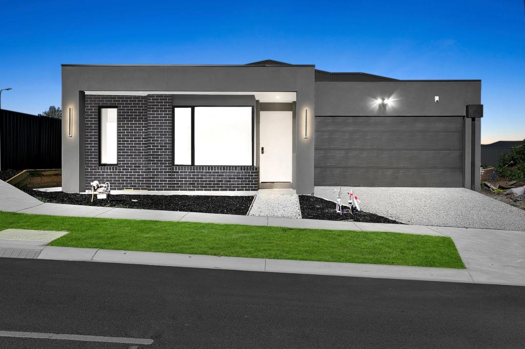 1 Aherlow Rd, Beveridge, VIC 3753