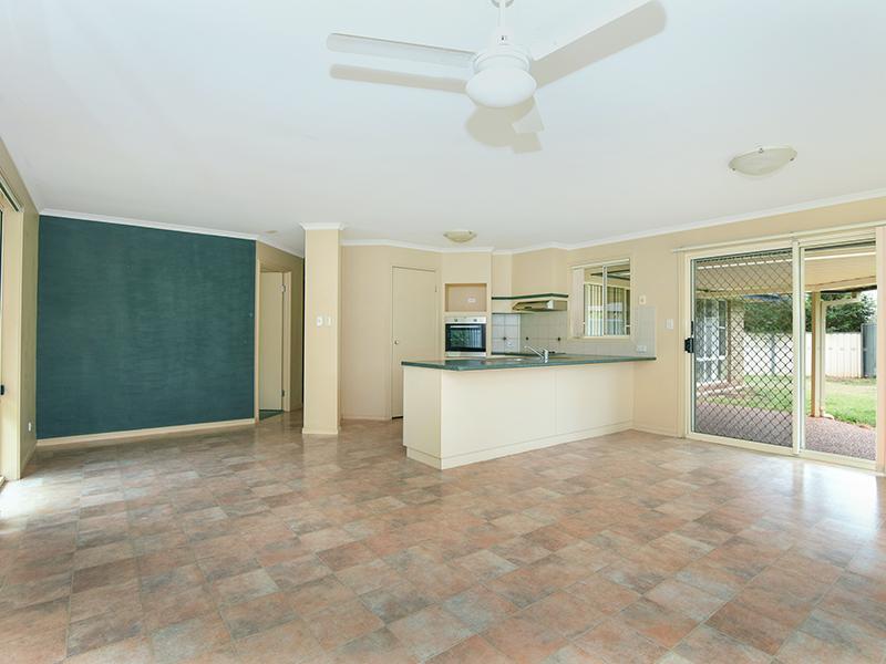 2 Jake Ct, Middle Ridge, QLD 4350