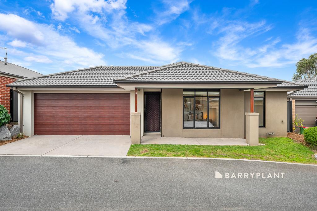 9 MACLEOD CCT, PAKENHAM, VIC 3810