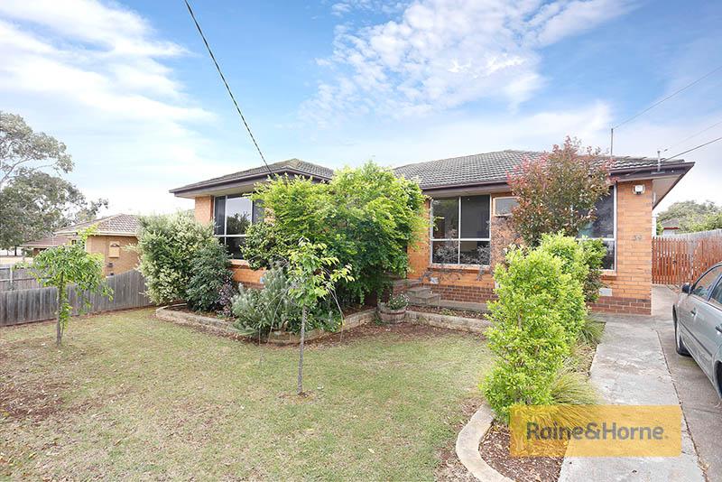 34 Tern Ct, Melton, VIC 3337