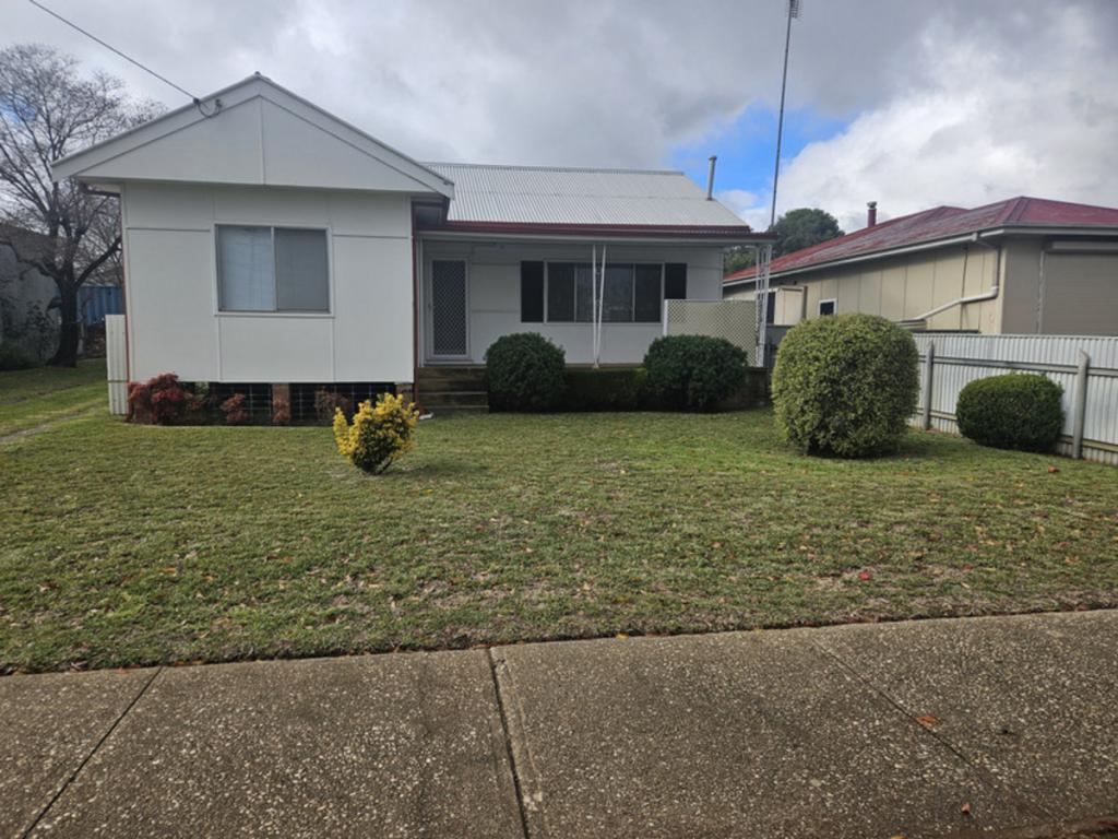 89 Redfern St, Cowra, NSW 2794