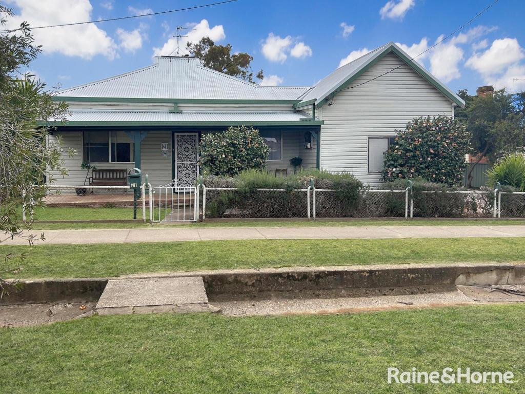 21 Wombat St, Young, NSW 2594