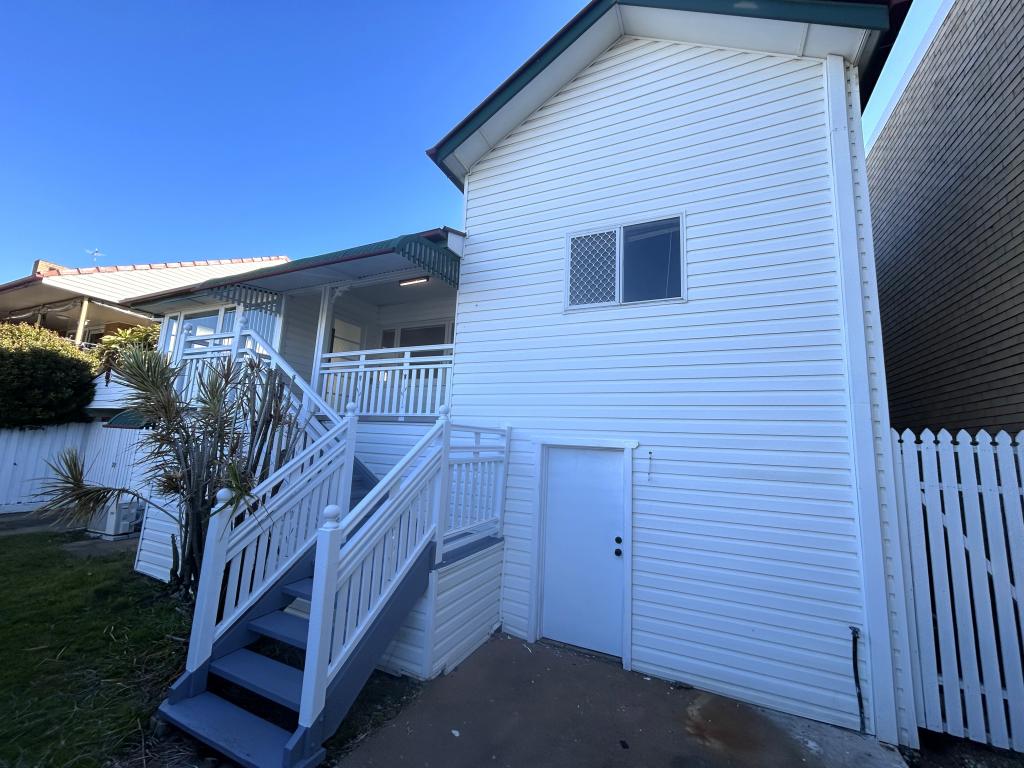 135 Sutton St, Redcliffe, QLD 4020