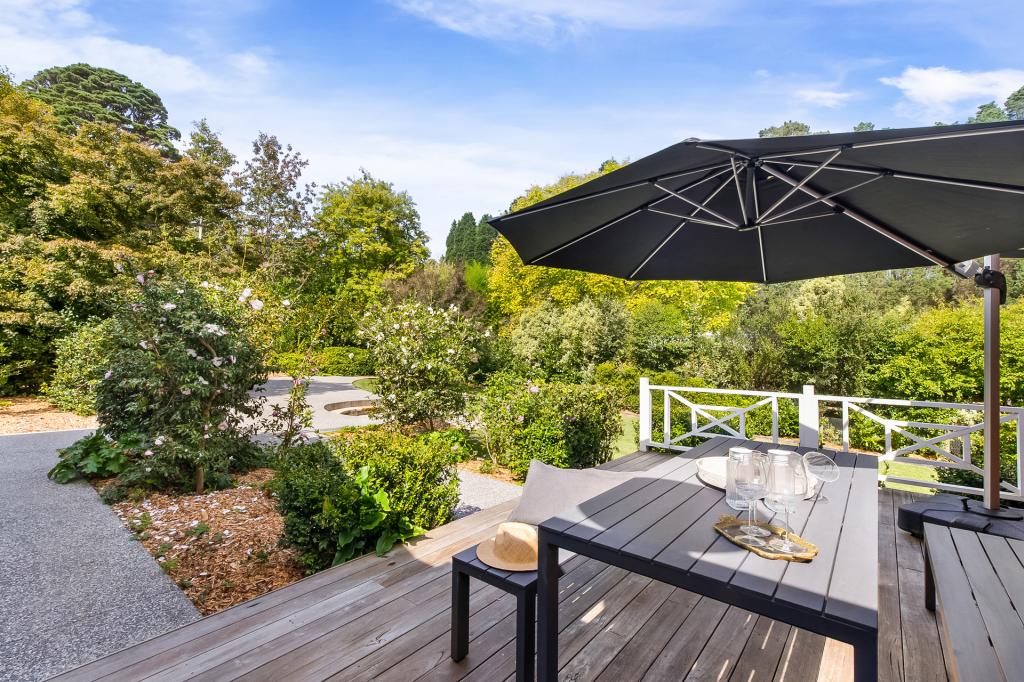 11 Nerang St, Burradoo, NSW 2576