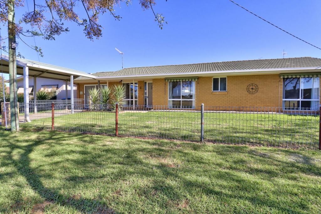 139 Faulkner St, Deniliquin, NSW 2710