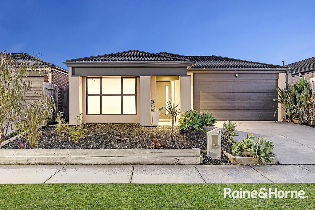 16 Ferrari Dr, Cranbourne East, VIC 3977