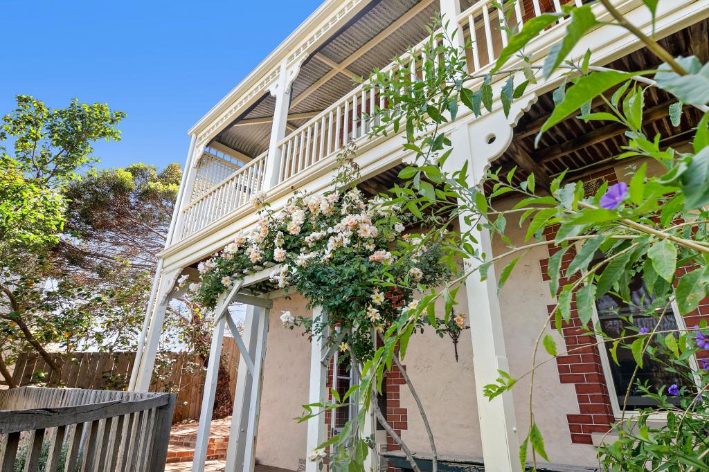 9 Bateman St, Fremantle, WA 6160