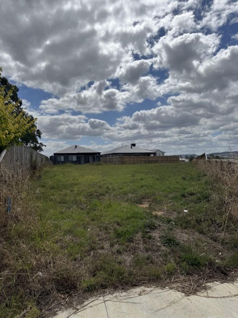 3 ILLAWARRA RD, TRARALGON, VIC 3844