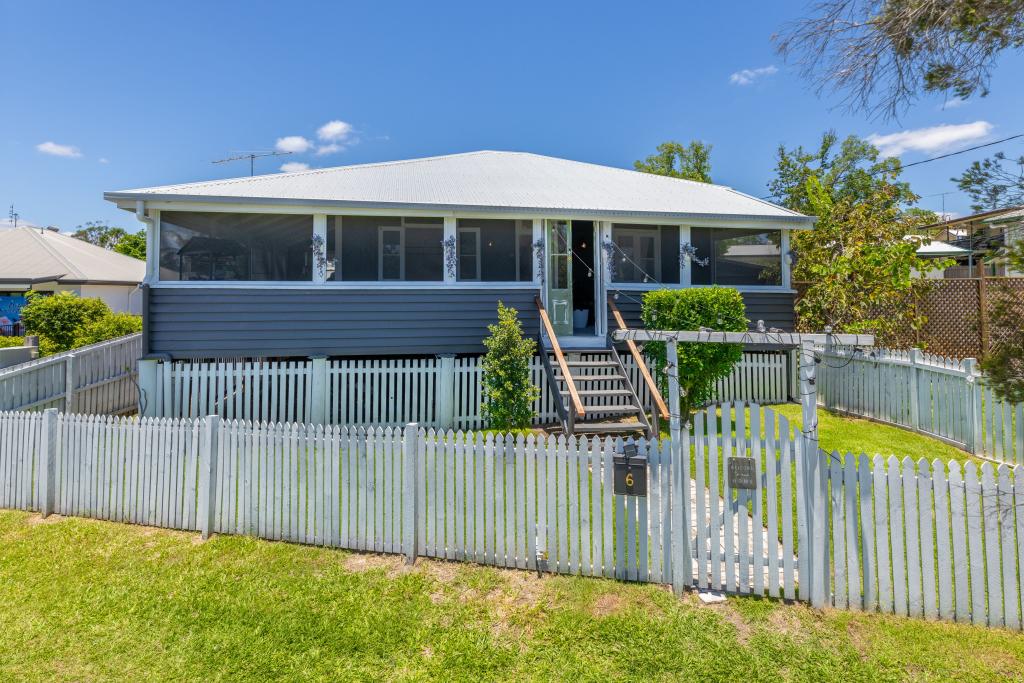 6 George St, Woodford, QLD 4514