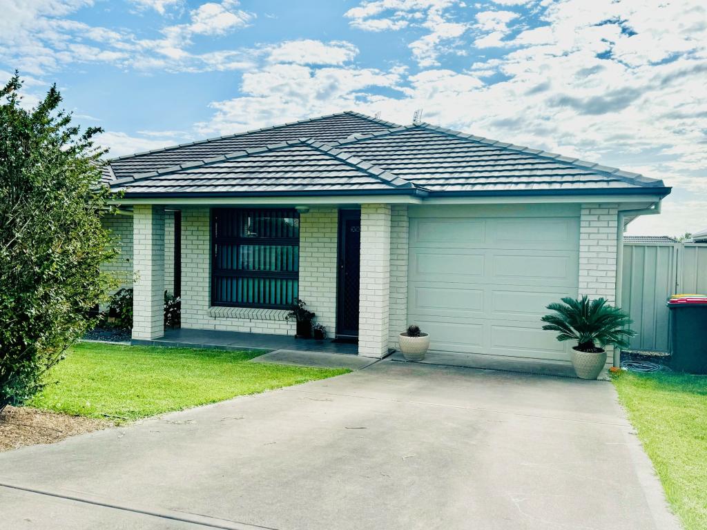 2/4 Trellis Ct, East Branxton, NSW 2335