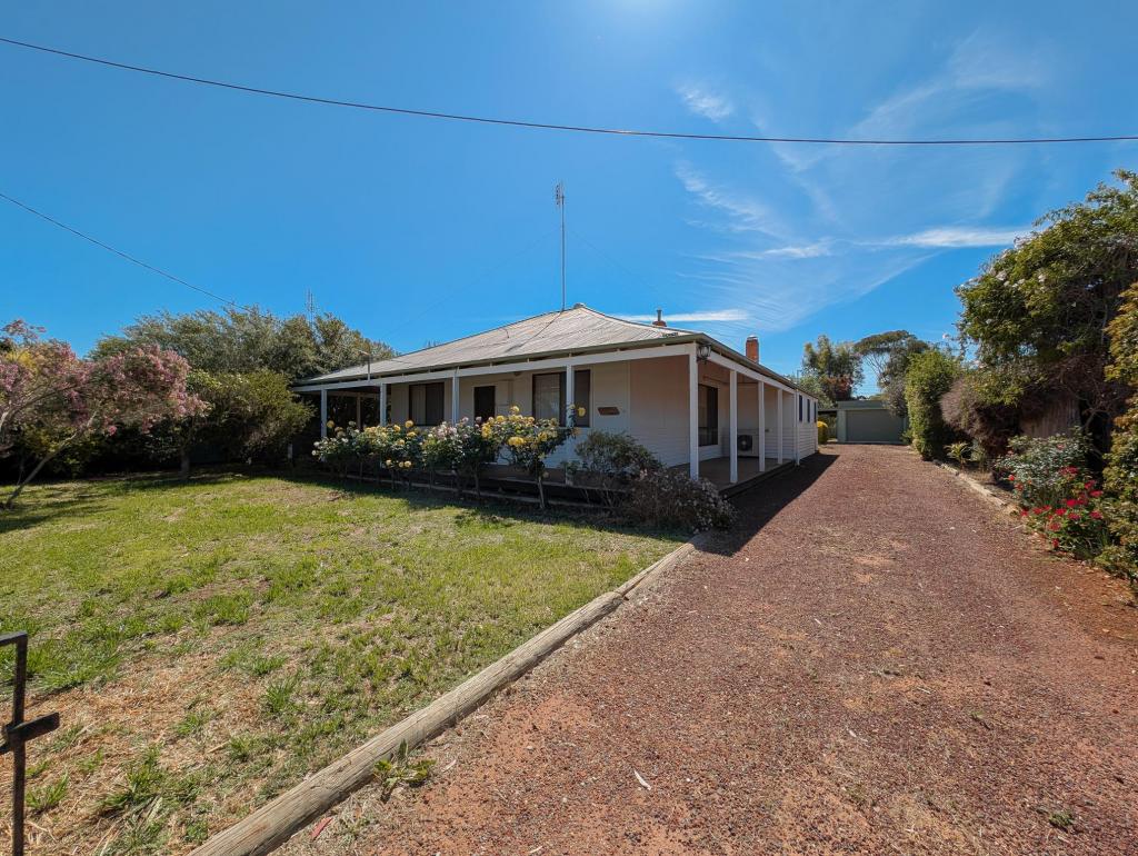 3 Hall St, Kerang, VIC 3579