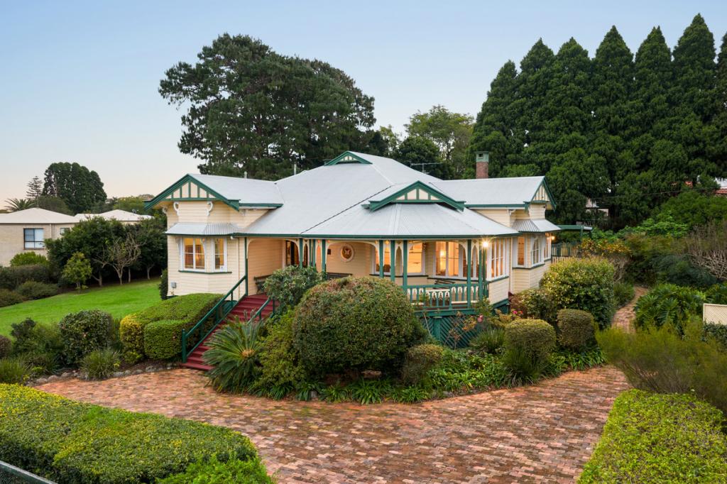 47 JELLICOE ST, MOUNT LOFTY, QLD 4350