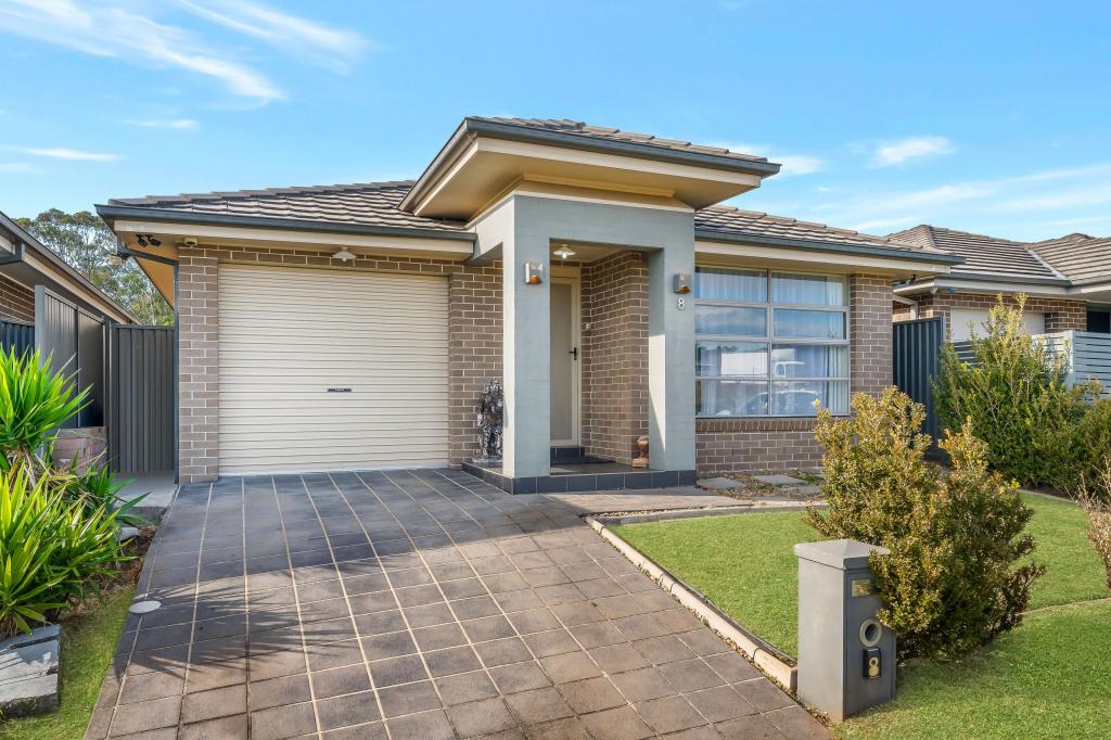 8 Shortbridge Ave, Middleton Grange, NSW 2171