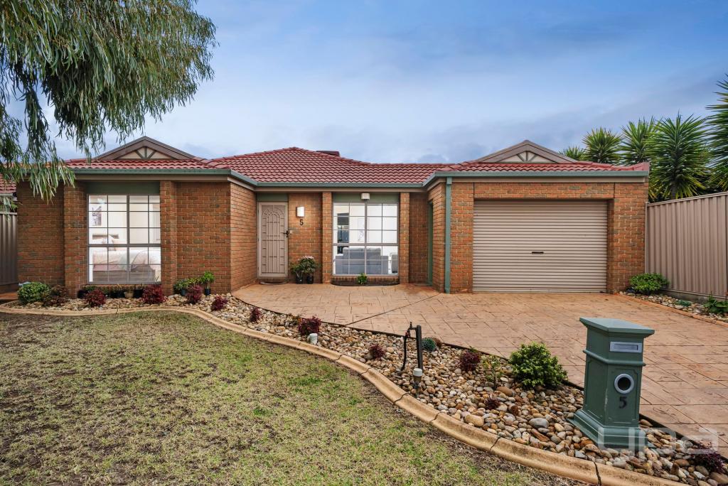 5 Doran Walk, Delahey, VIC 3037